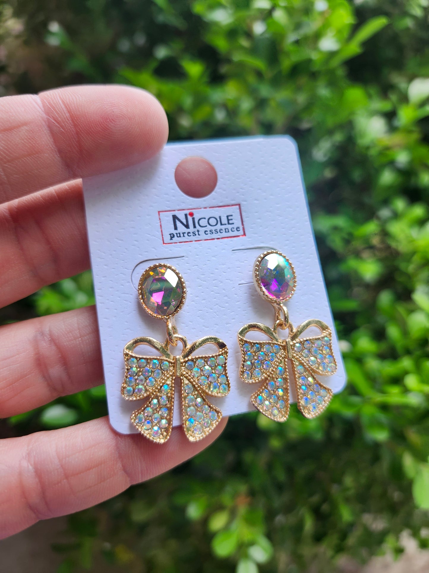 Gold bow earrings