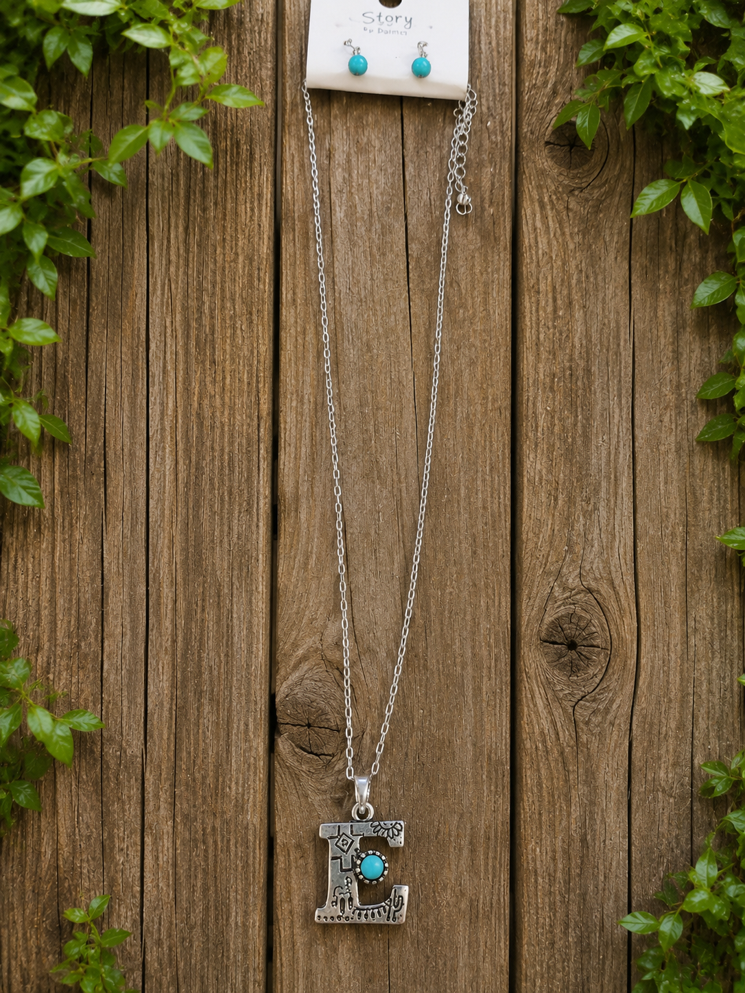 Letter E marking necklace