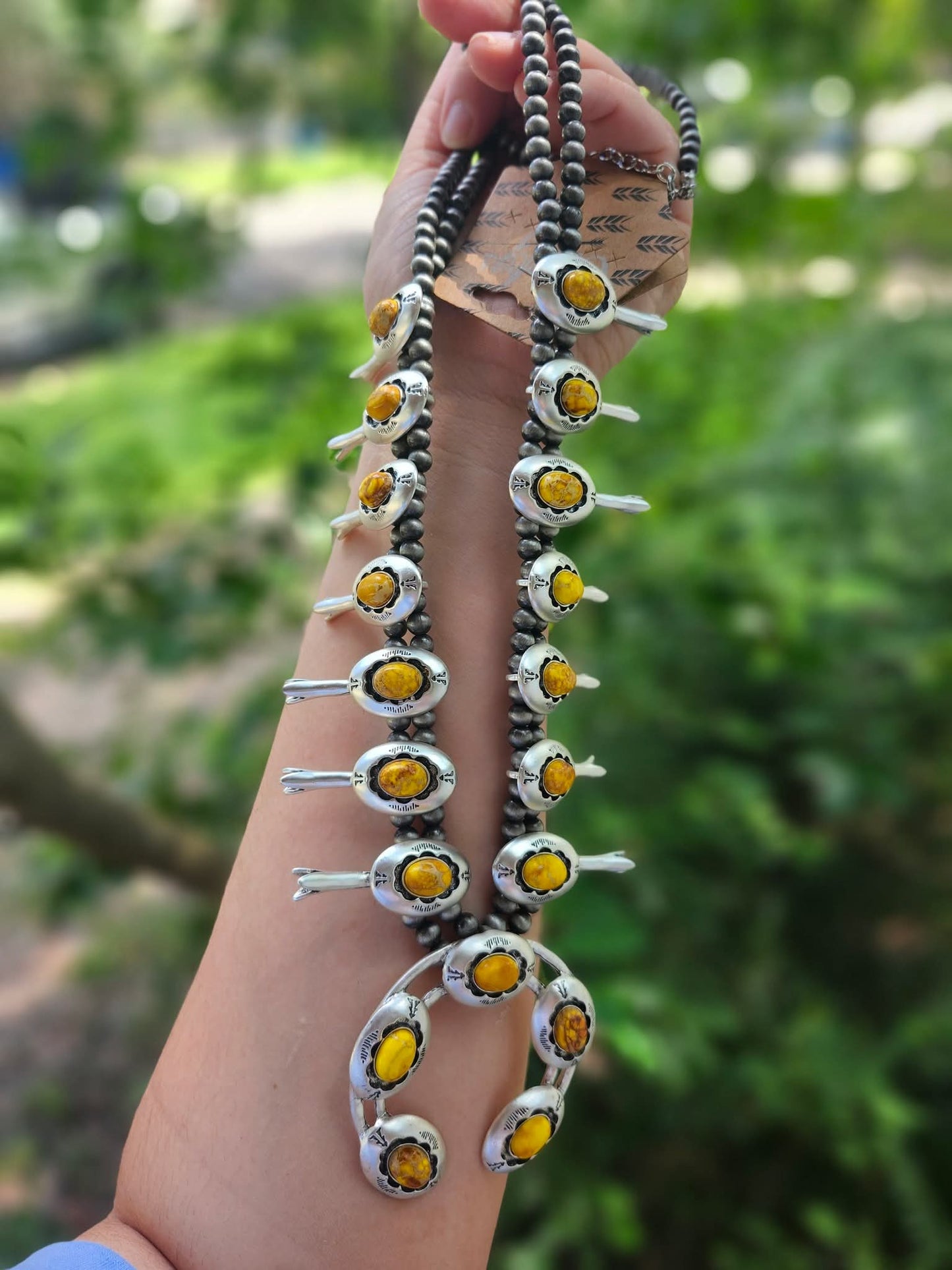 Yellow crackle stone necklace
