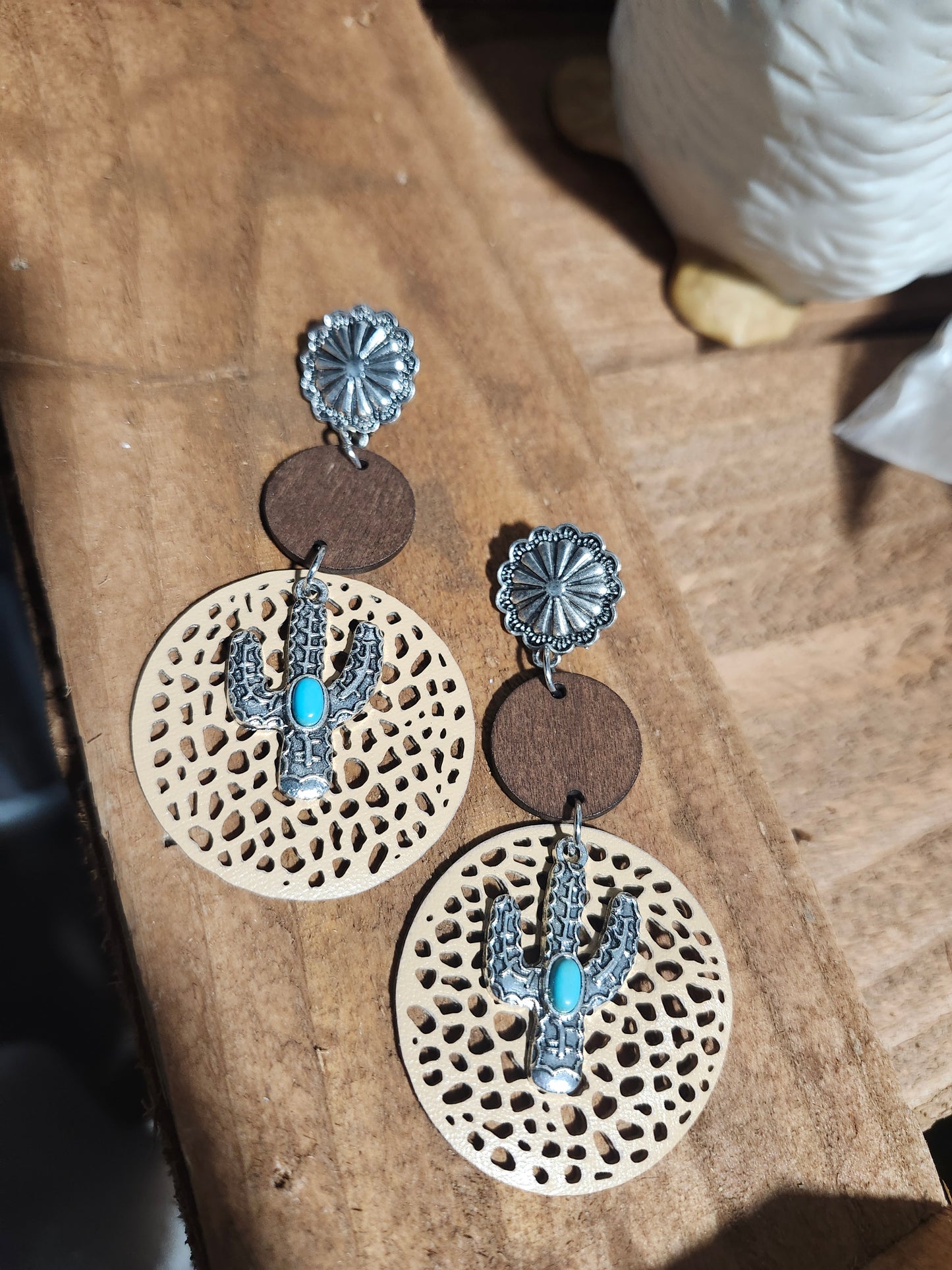Cactus circle earrings