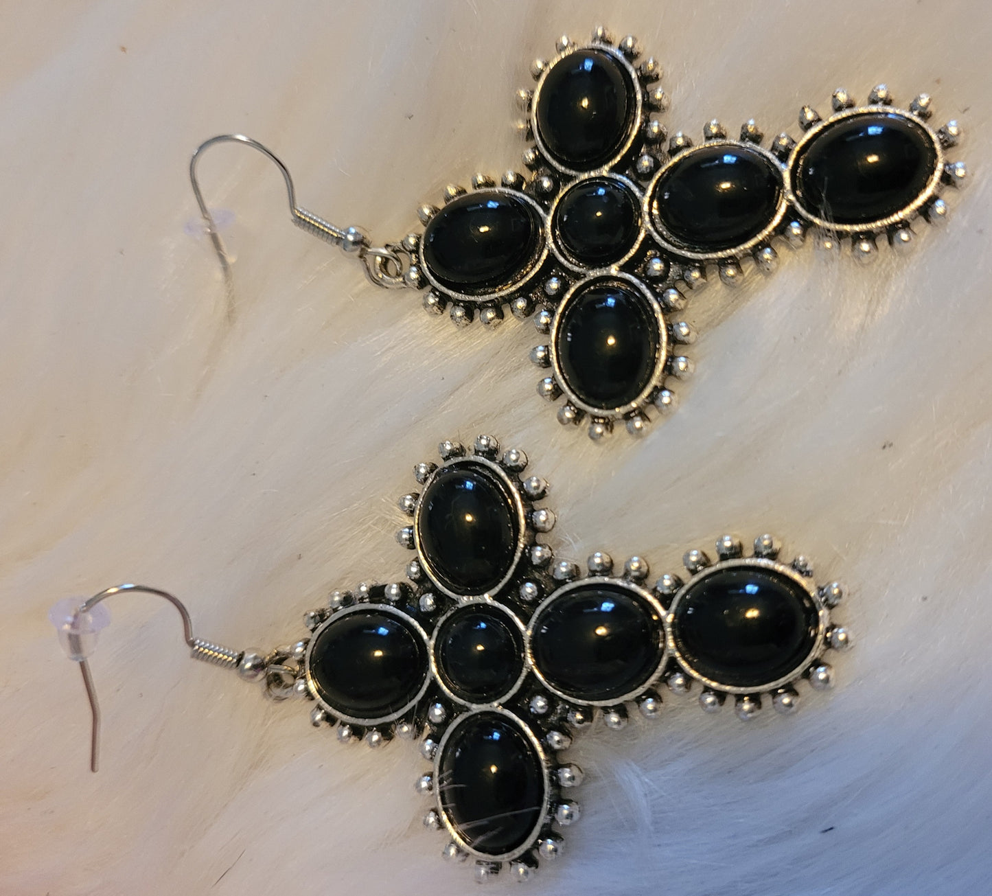 Black cross earrings1