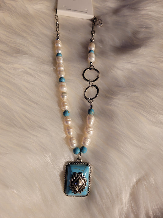 Pearl turquoise necklace