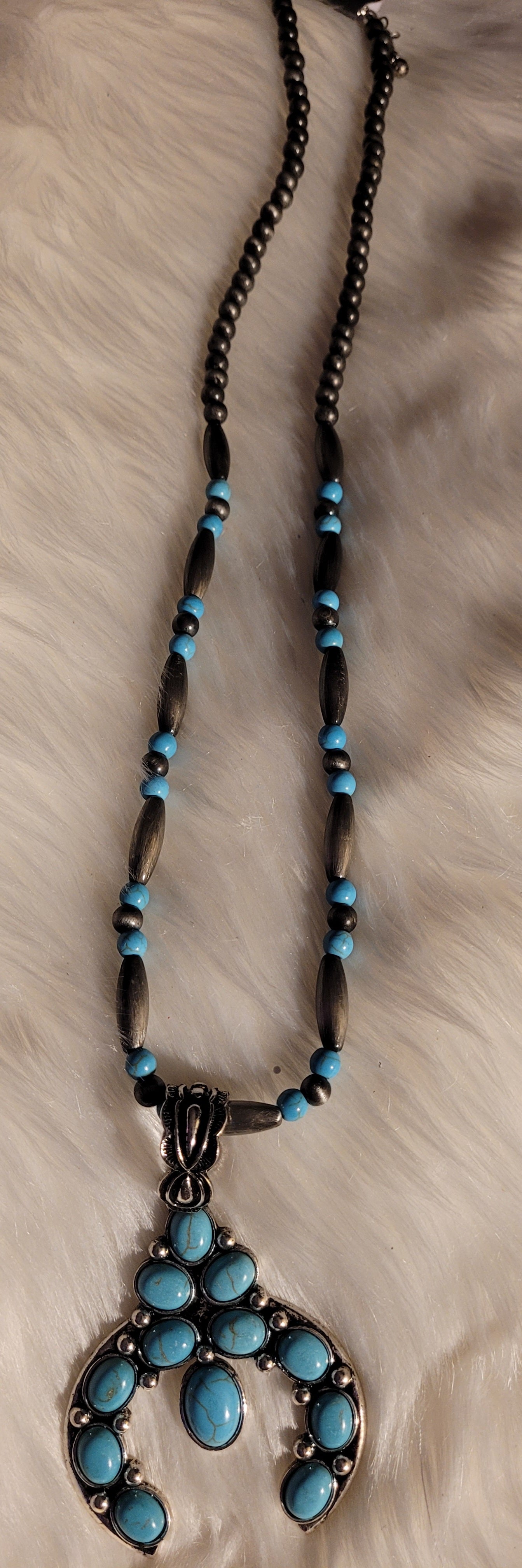 Turquoise trail necklace