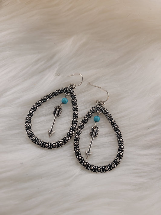 Arrow teardrop earrings