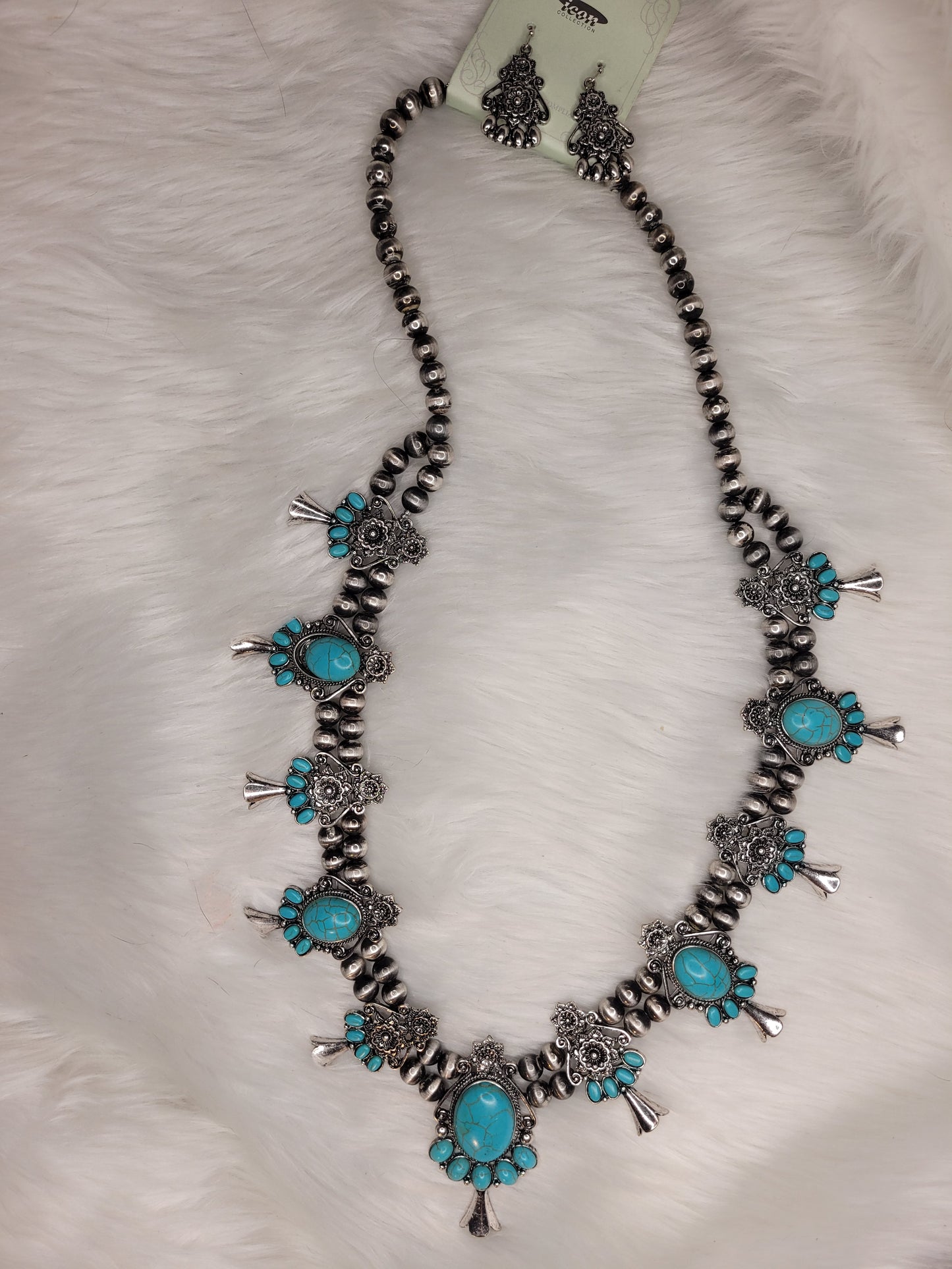 Turquoise stone necklace