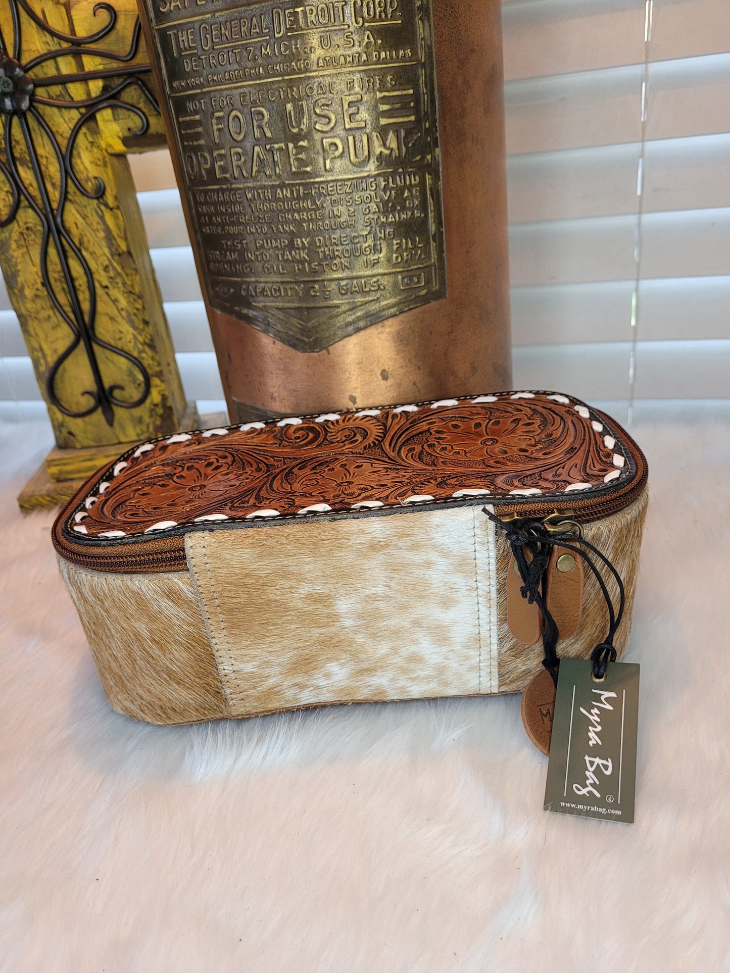 Classic country myra makeup bag