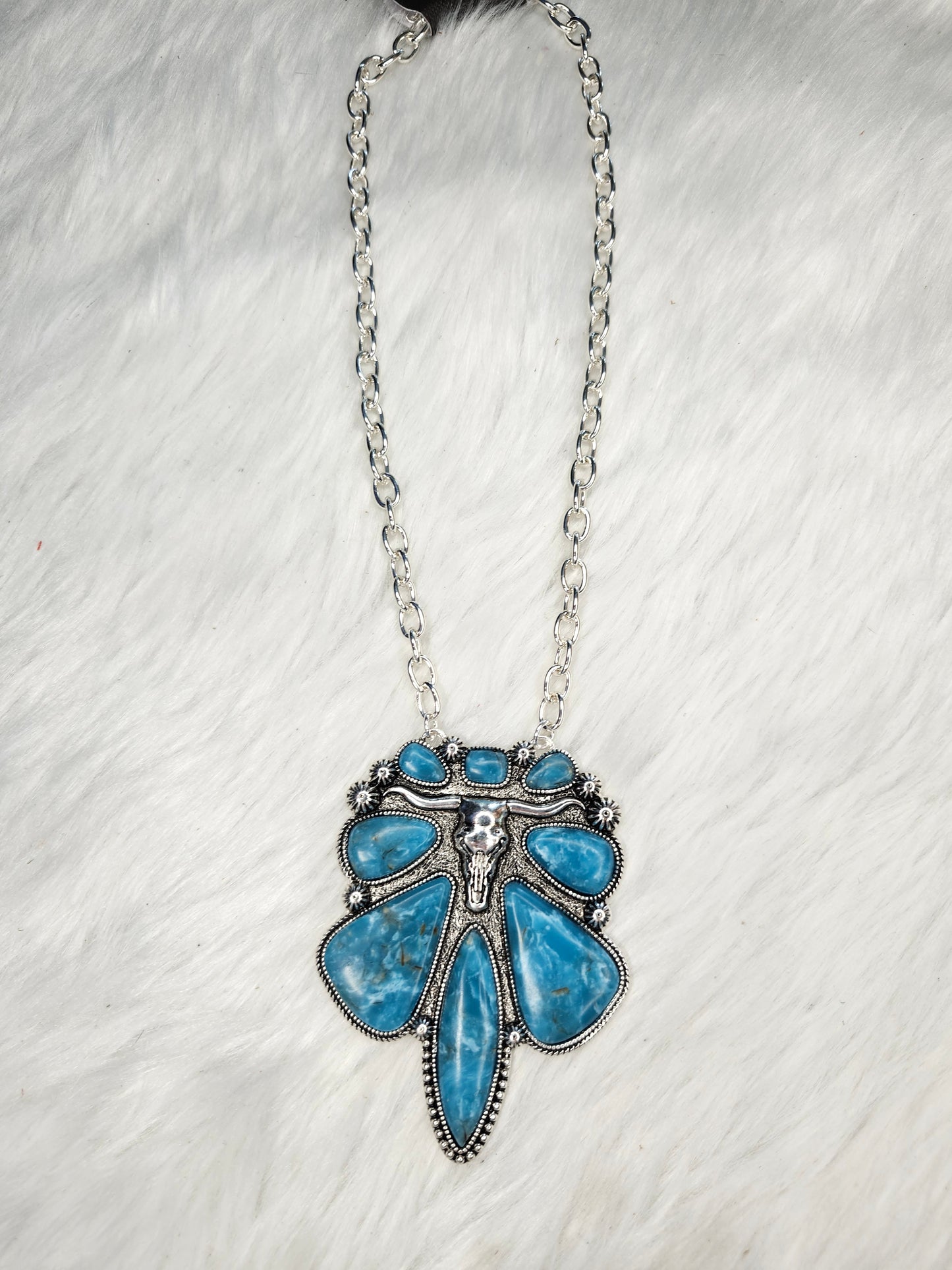 Turquoise stone necklace