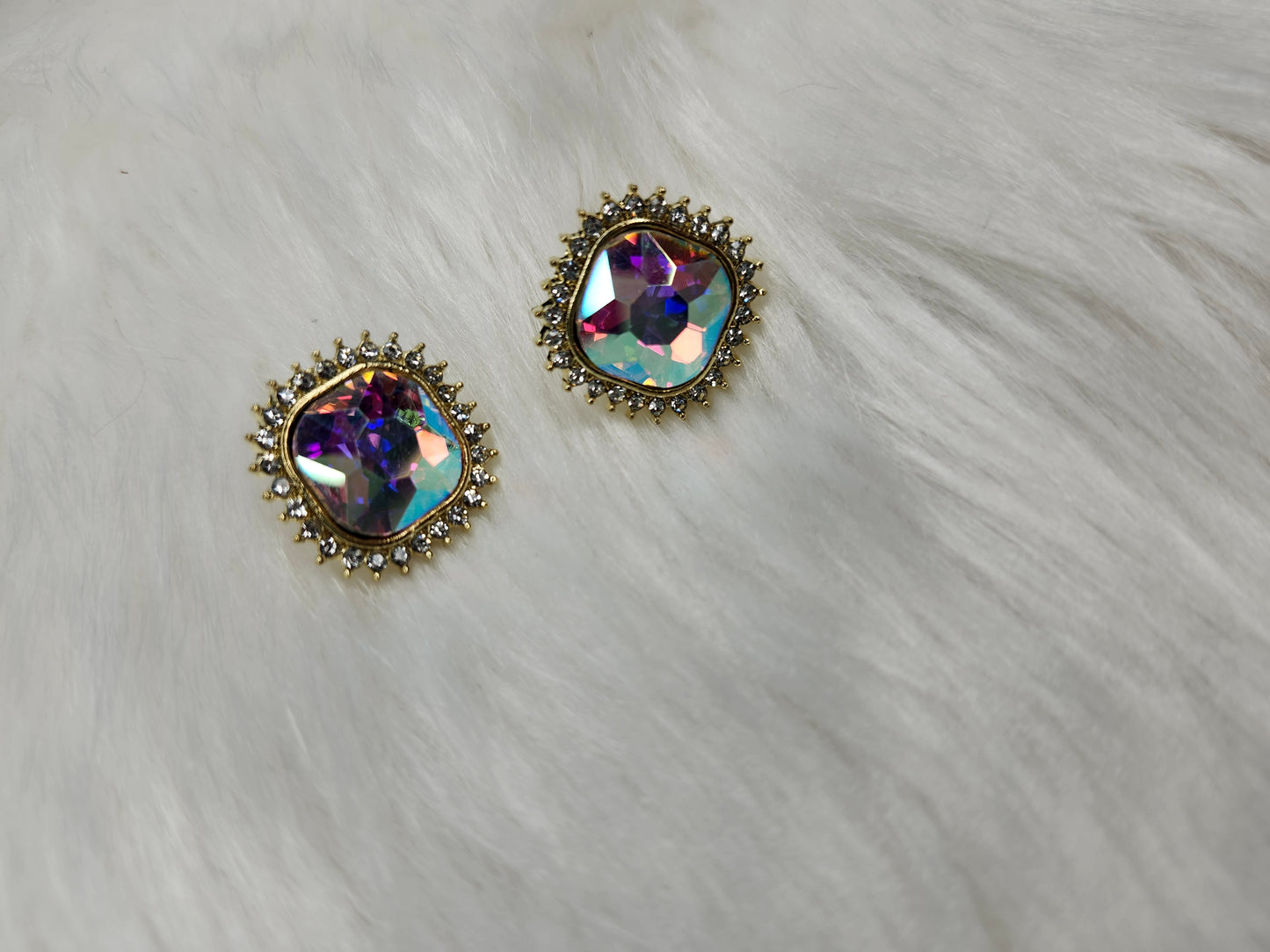 Crystal studs earrings