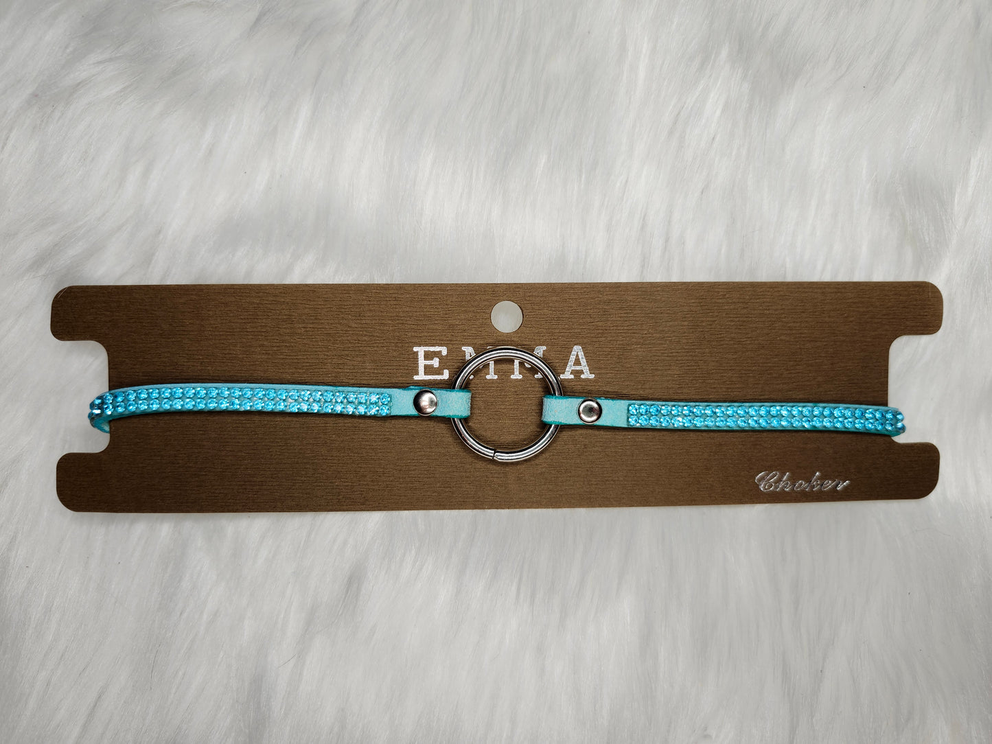 Light turquoise choker necklace