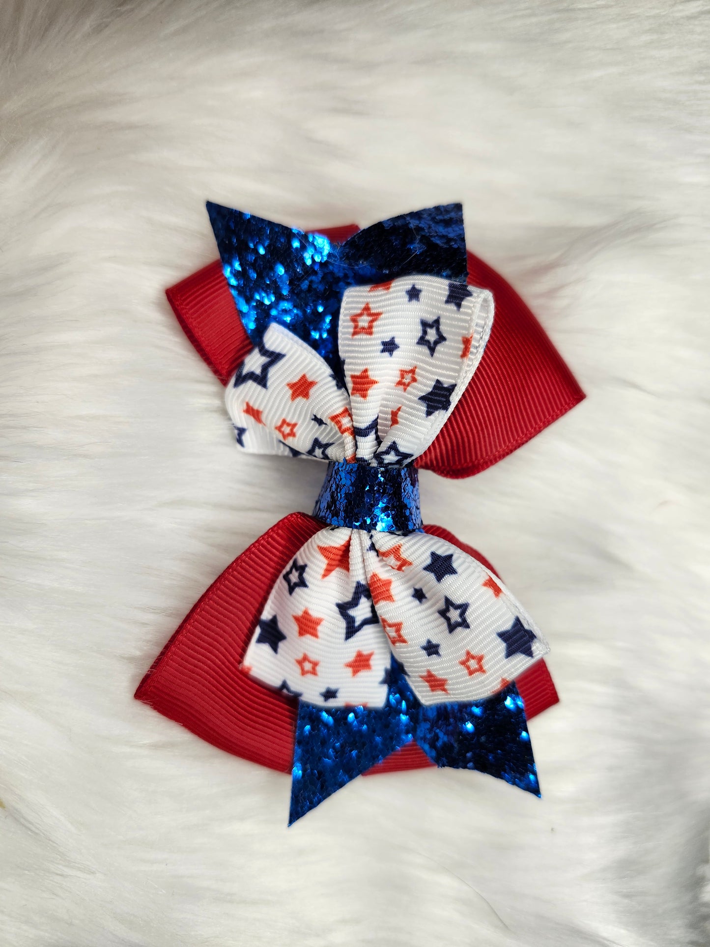 Red stars bow