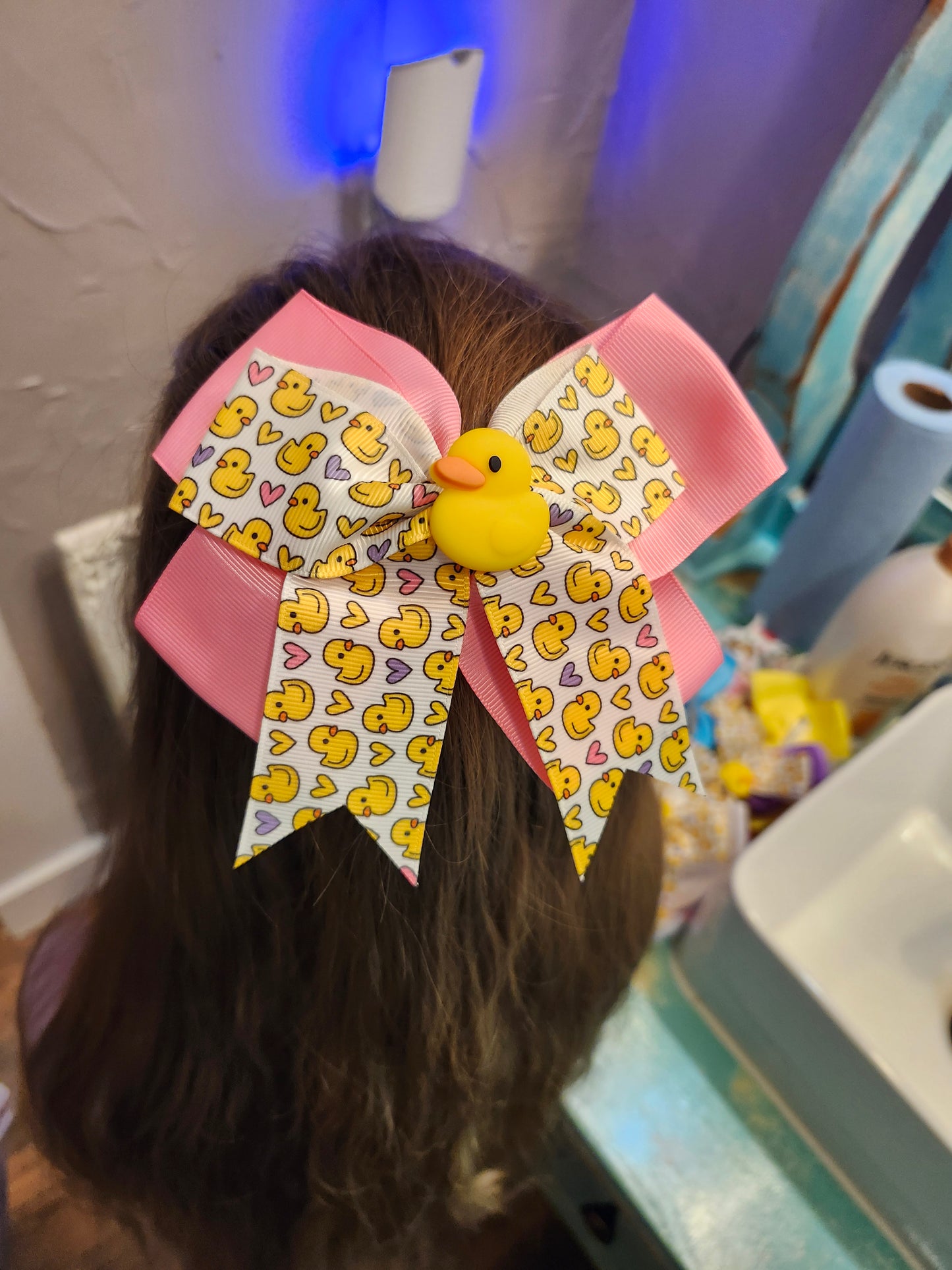 Pink duck bow