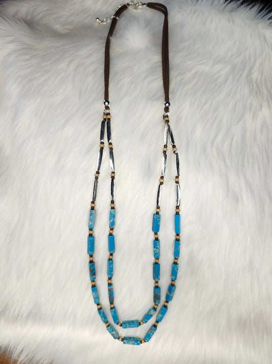 Turquoise bead necklace