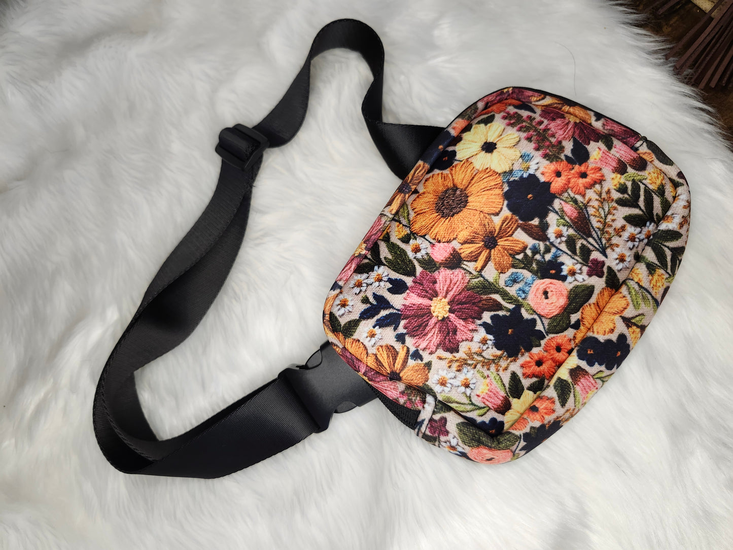 Flower sling bag