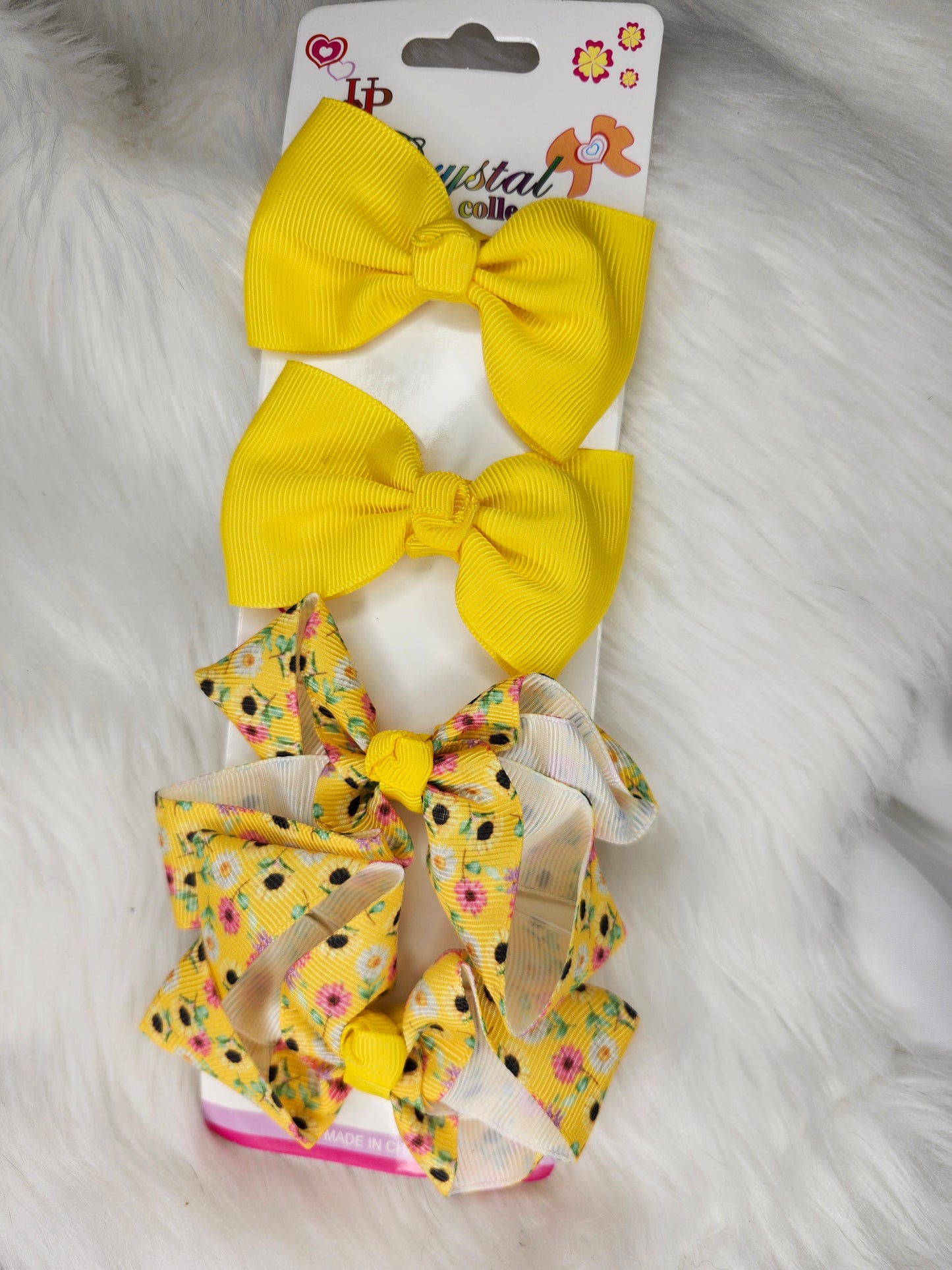 Yellow Piggy 4 pack bow