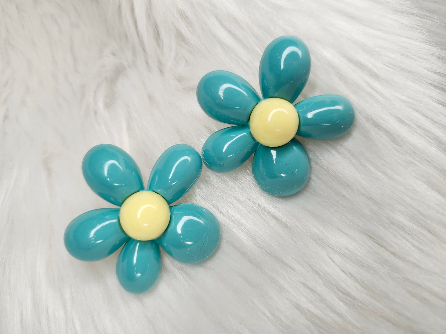 Teal flower stud earrings