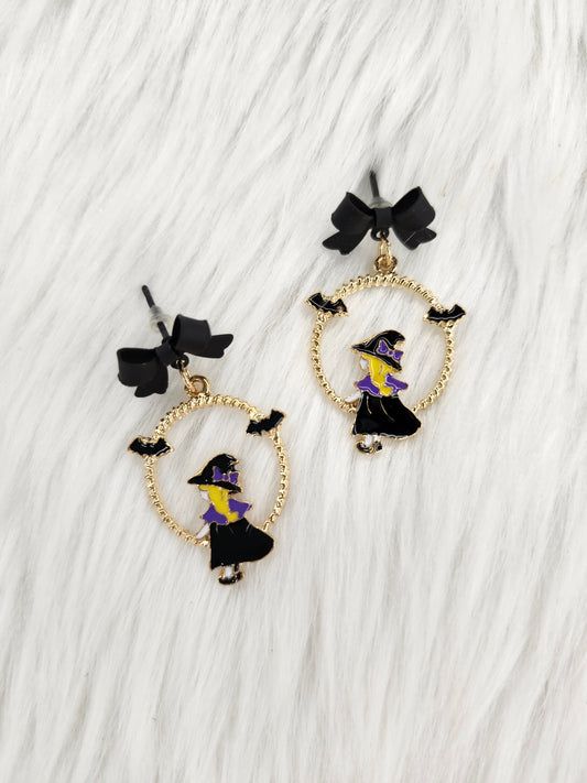 Swing witch earrings