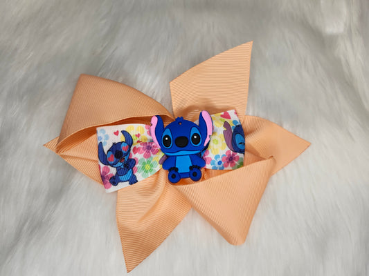 Stitch peach bow
