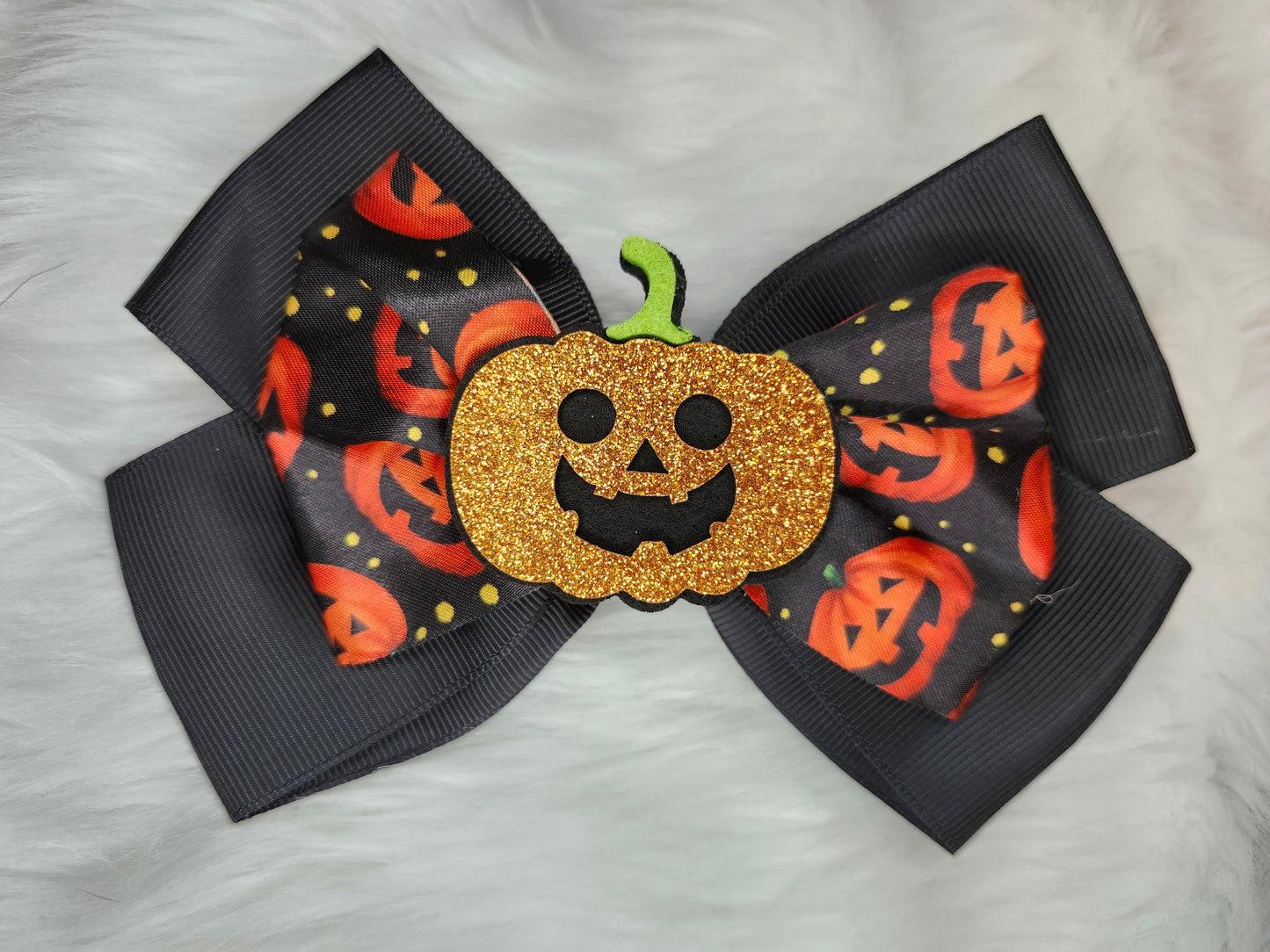 Black pumpkin halloween bow