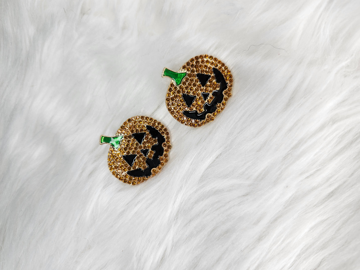 Pumpkin stud earrings