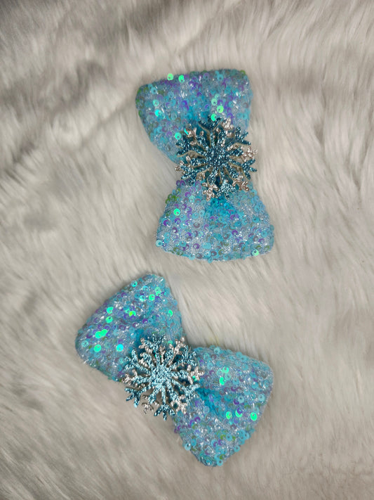 Blue snowflake Piggy bows