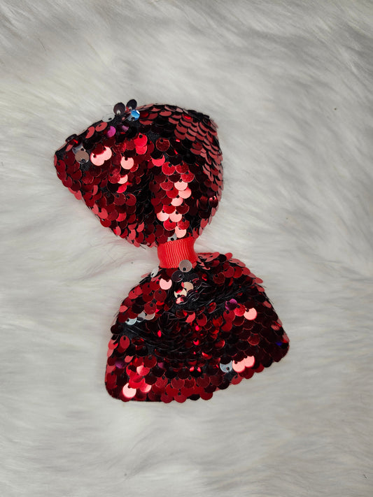 Red sequence piggy bow