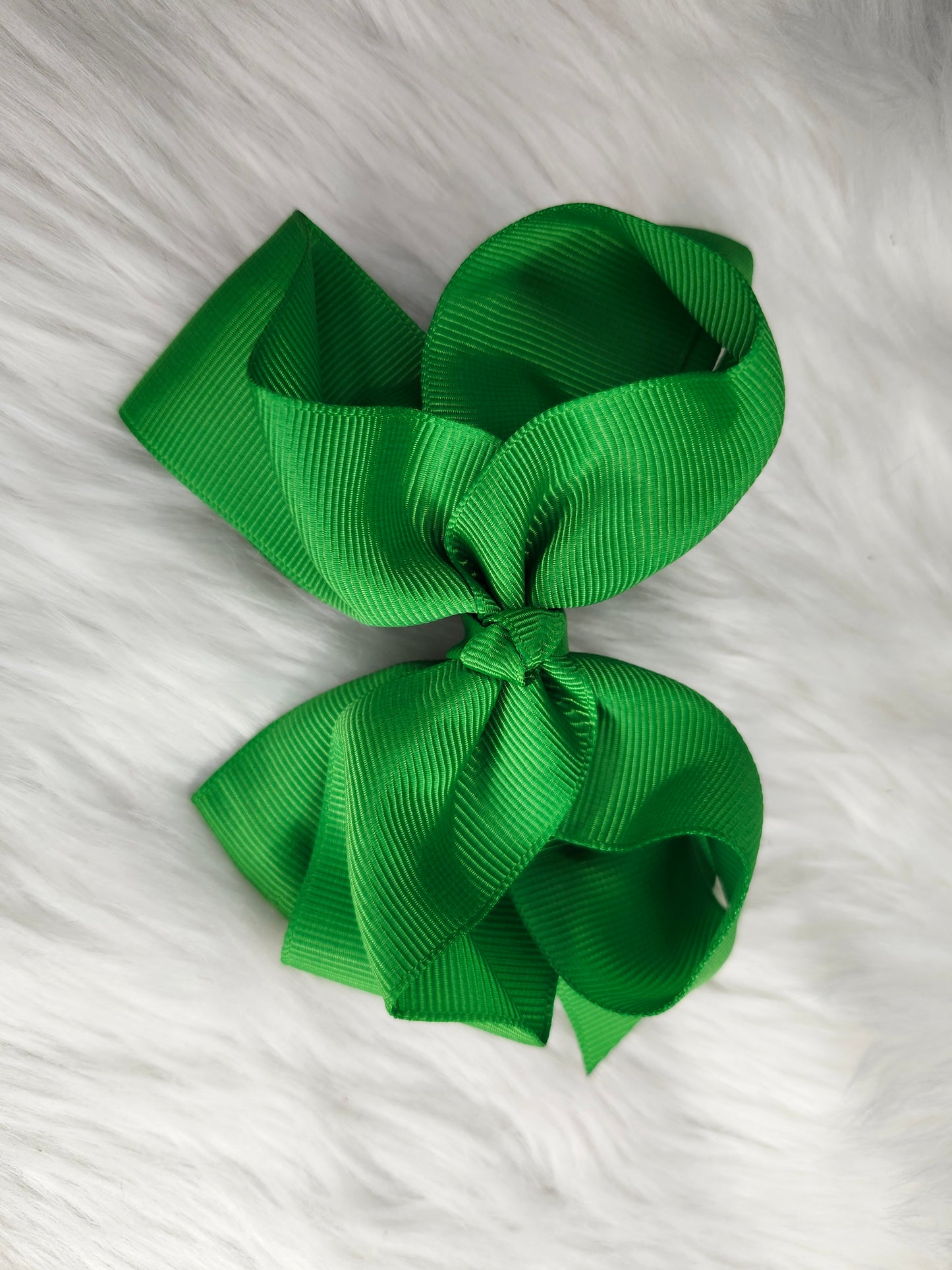 Double layer piggy bow green