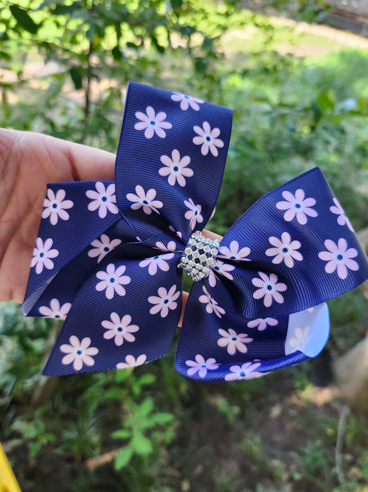Pink flower bow