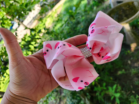 Light pink pig bow
