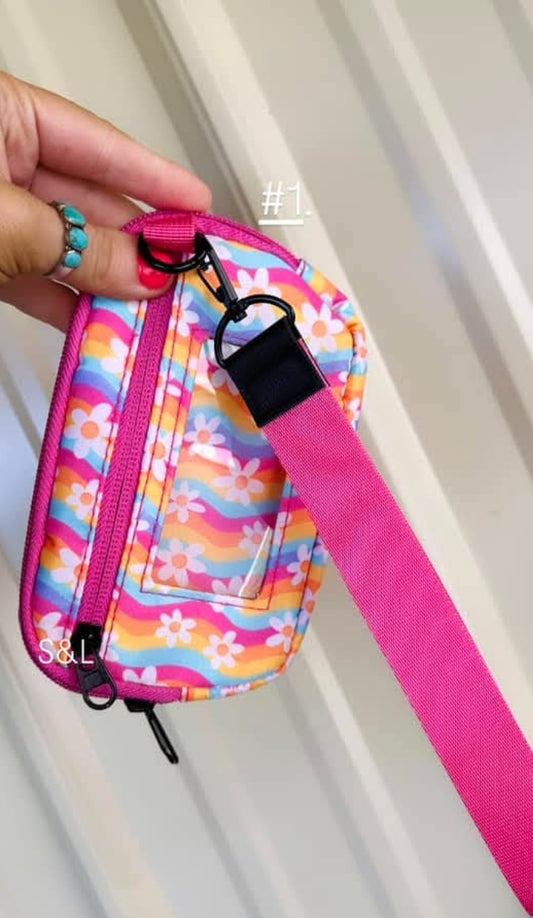 Groove wallet keychain