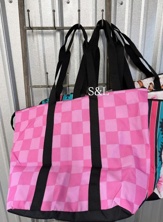 Pink checkered tote bag