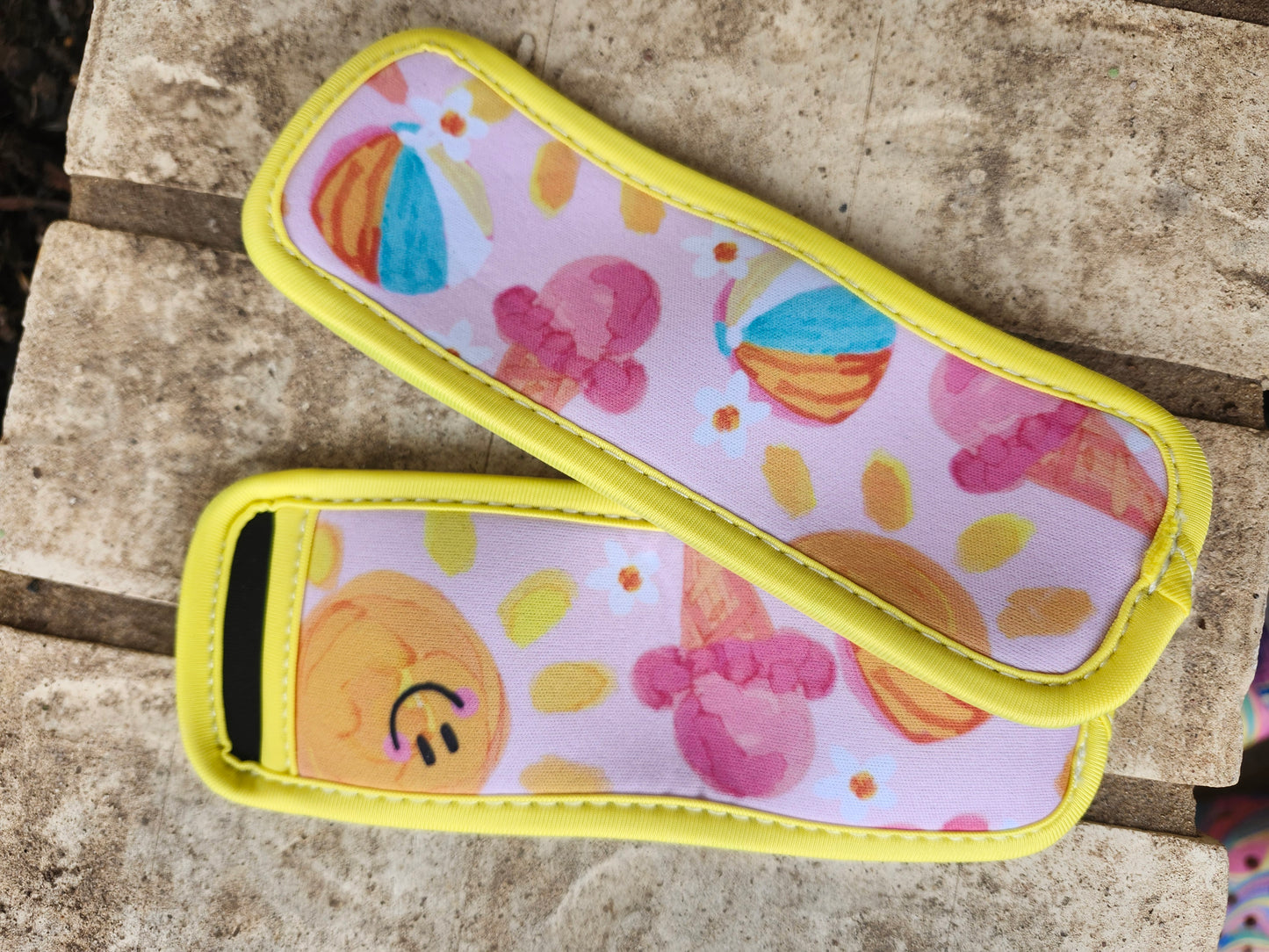 Ice cream popsicle holder