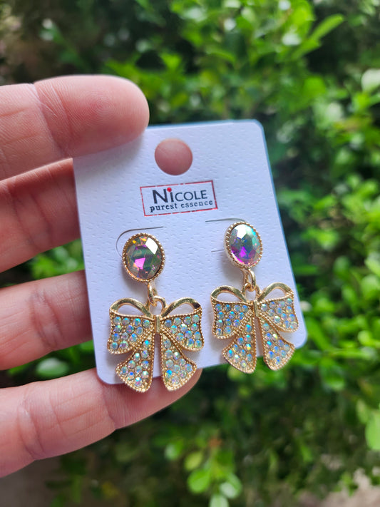 Gold bow earrings