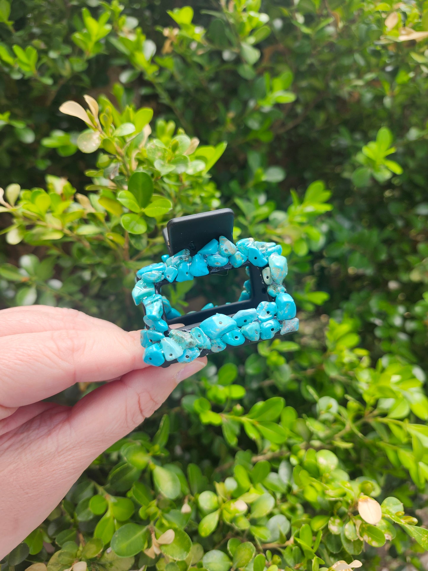 Small turquoise clip