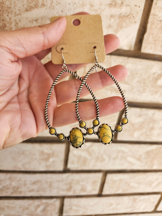 Yellow stone 5 earrings