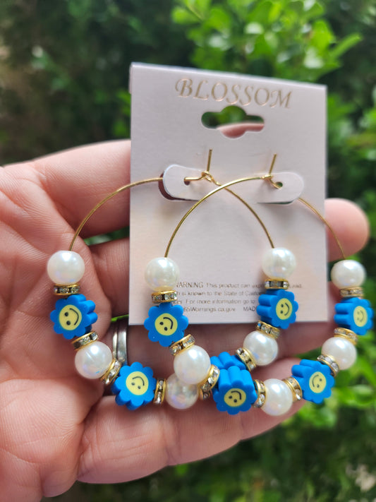 Bluey smiley flower earrings