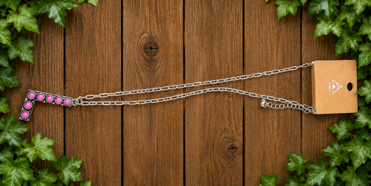 Letter pink L necklace