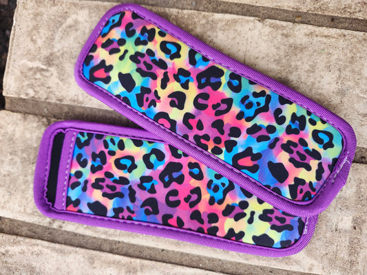 Colorful cheetah popsicle holder