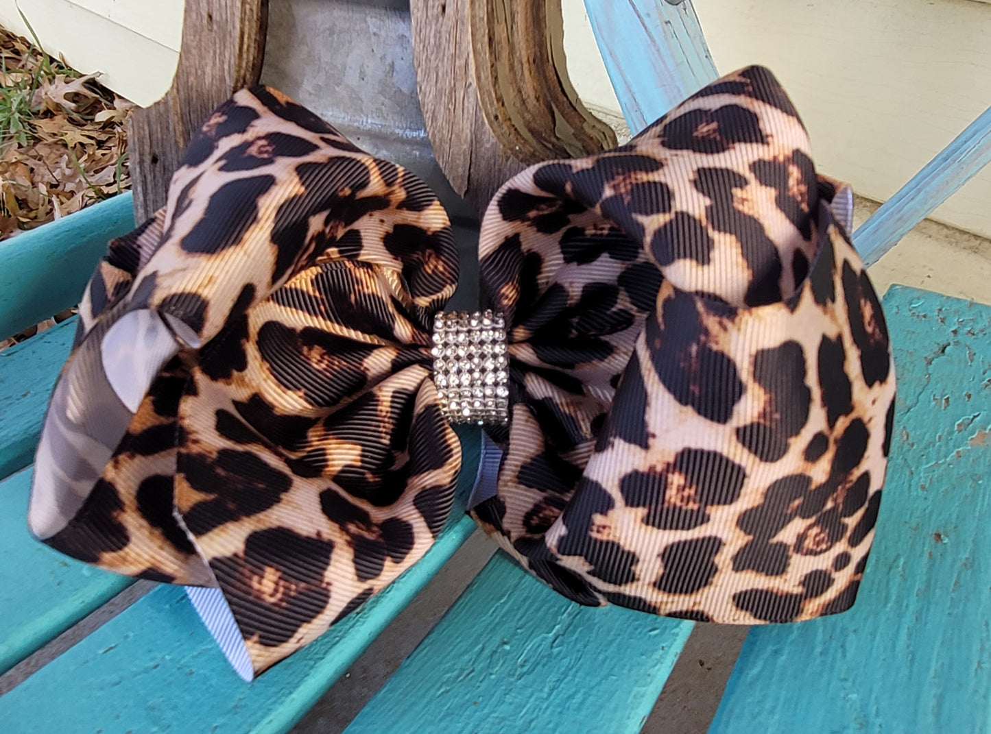 Cheetah bow