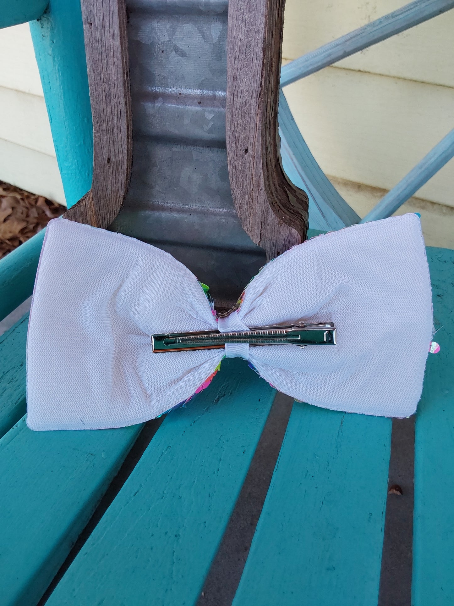 White sequins diamond bow