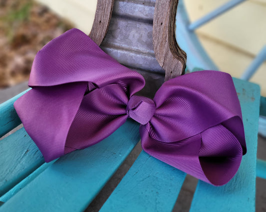 Dark voilet bow