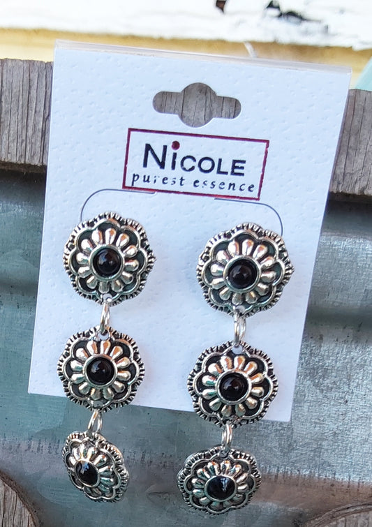 3 flower black earrings