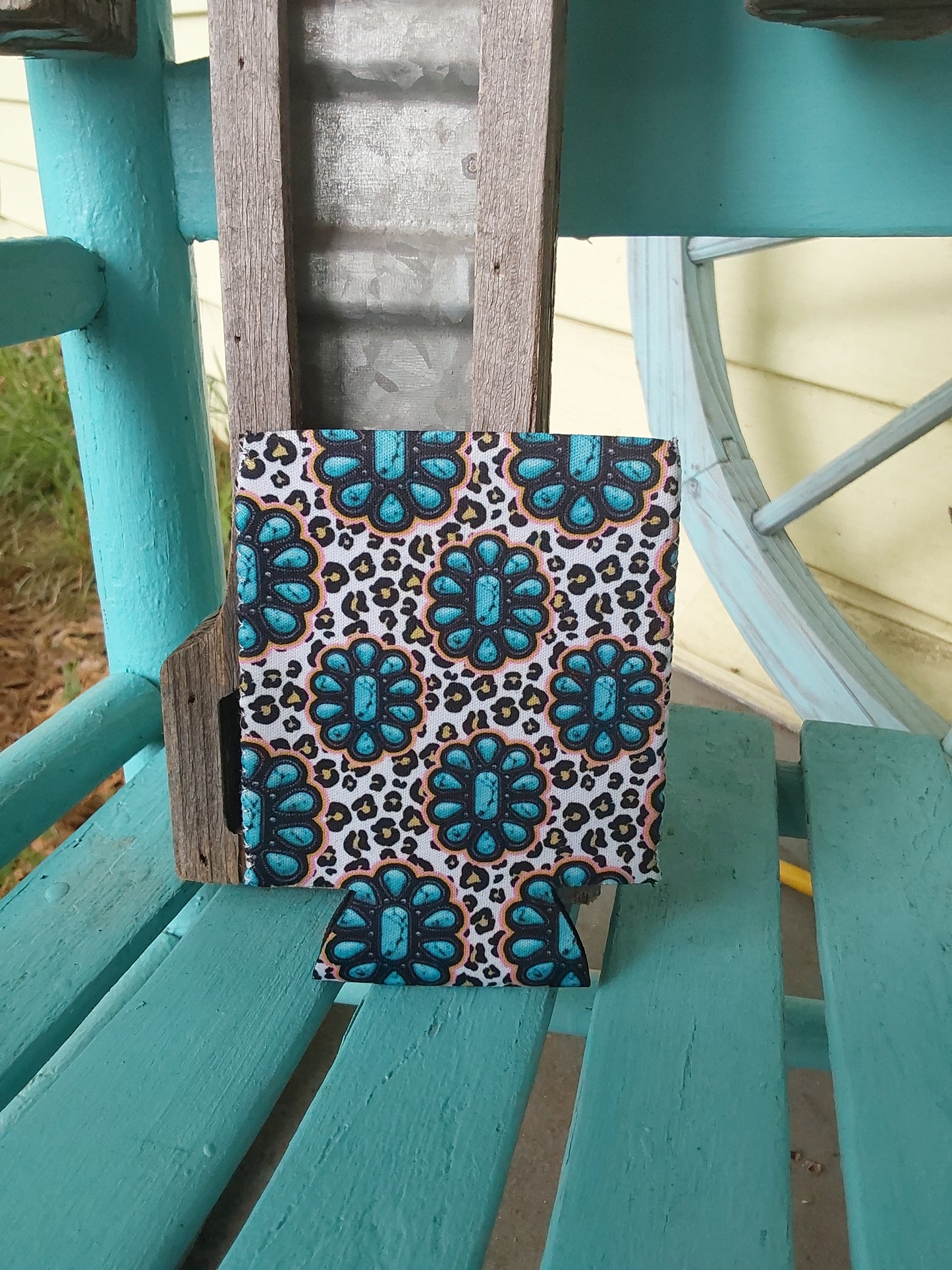 Turquoise stone cheetah small can koozie