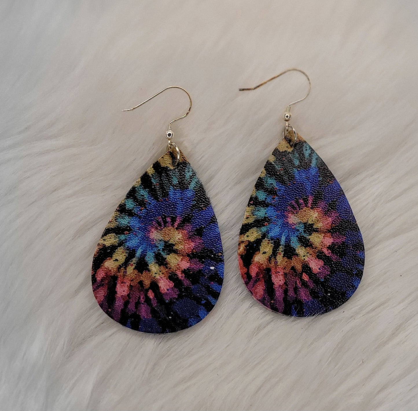 Darl tye dye earrings