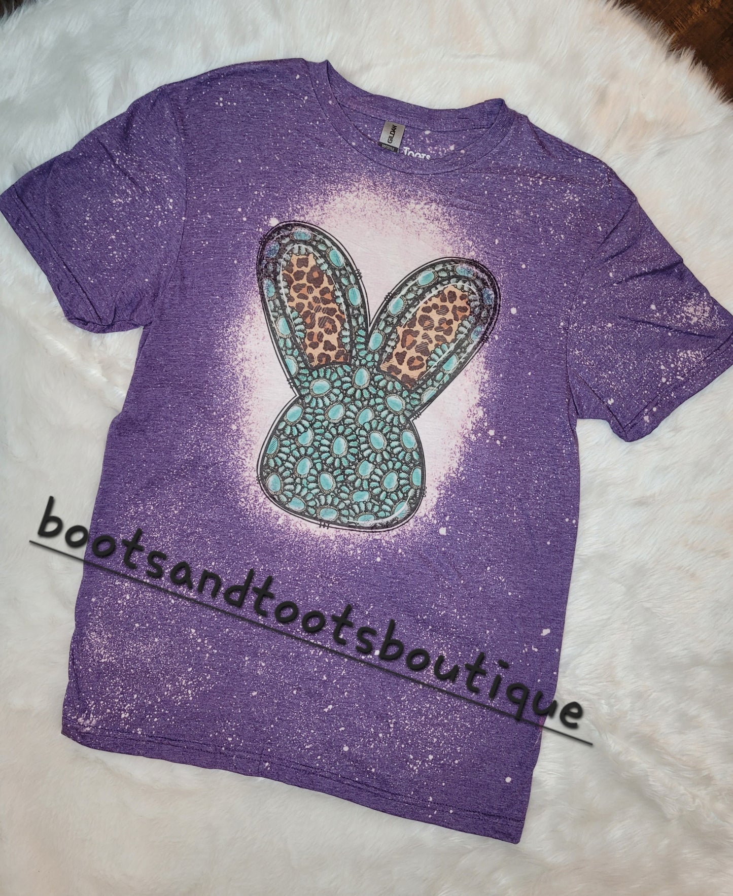 Turquoise bunny