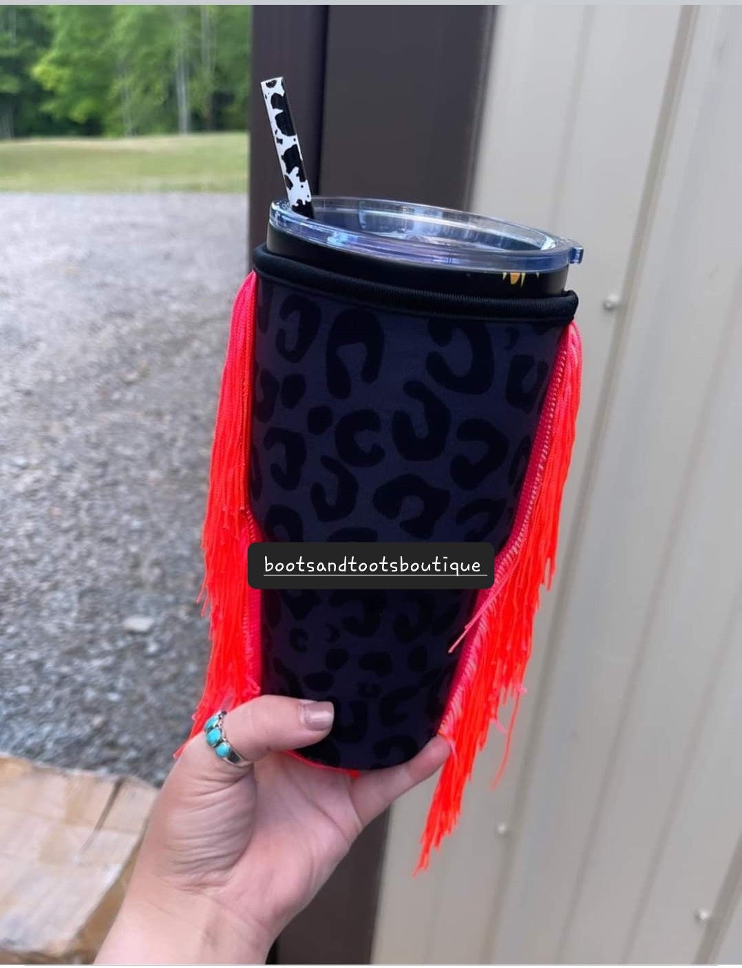 Black cheetah hot pink koozie